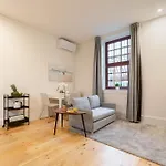 Plaza By Hostwise Apartment Guimaraes