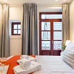 Plaza By Hostwise Apartment Guimaraes