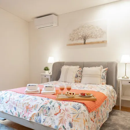 Hostwise - Modern & Stylish Building Apartman Guimarães