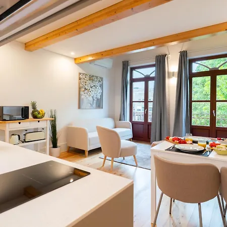 Hostwise - Modern & Stylish Building Appartamento *
