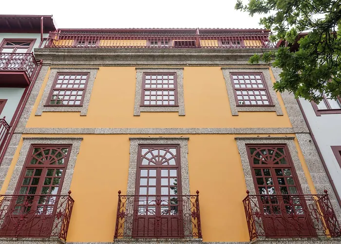 Plaza By Hostwise Apartment Guimaraes